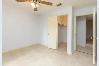 3926 Oak Gardens Drive, Houston, TX 77339 - Photo 15