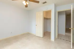 3926 Oak Gardens Dr, Houston, TX 77339 - Photo 15