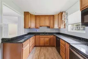 1215 Winston Dr, Richmond, TX 77469 - Photo 7