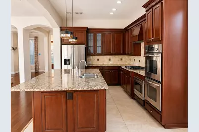 127 Lindenberry Circle, Spring, TX 77389 - Photo 11