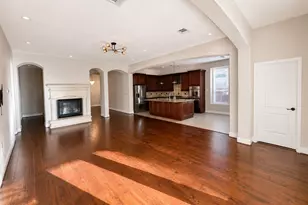 127 Lindenberry Cir, Spring, TX 77389 - Photo 5