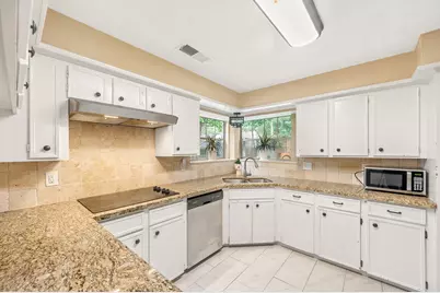 18107 Shadow Valley Drive, Spring, TX 77379 - Photo 17