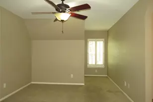 13322 Castle Combe Dr, Houston, TX 77044 - Photo 11