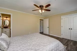 11038 Waxwing St, Houston, TX 77035 - Photo 13
