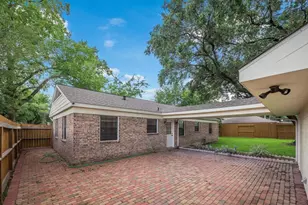 11038 Waxwing St, Houston, TX 77035 - Photo 27