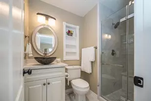 11038 Waxwing St, Houston, TX 77035 - Photo 15