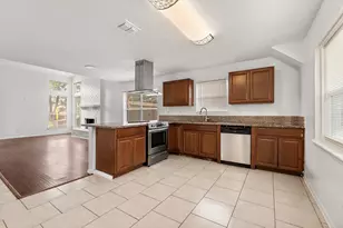 7018 Stoney River Dr, Spring, TX 77379 - Photo 5
