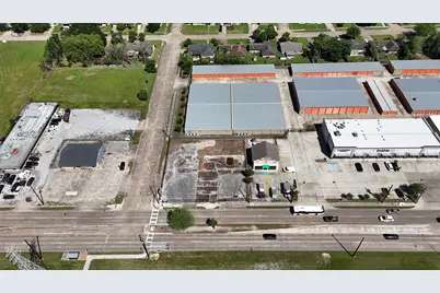 13103 Hiram Clarke Road, Houston, TX 77045 - Photo 7