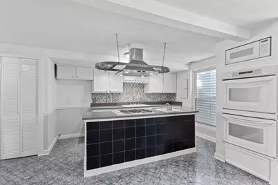 611 Church Street, Galveston, TX 77550 - Photo 17