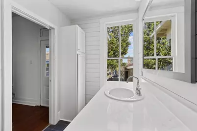 611 Church Street, Galveston, TX 77550 - Photo 33