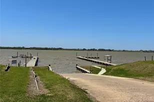 491 Carancahua Dr, Palacios, TX 77465 - Photo 33