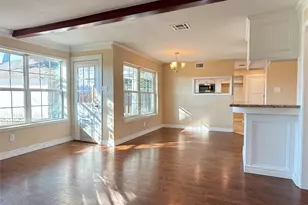 318 Big Hollow Ln, Houston, TX 77042 - Photo 9