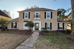 318 Big Hollow Ln, Houston, TX 77042 - Photo 25