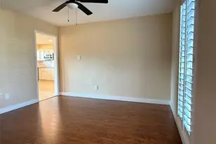 318 Big Hollow Ln, Houston, TX 77042 - Photo 5