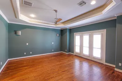 1314 Sherwood Springs Lane, Houston, TX 77043 - Photo 17