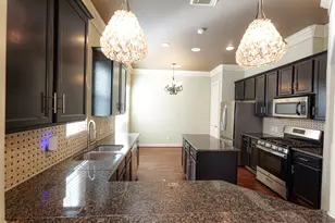 1314 Sherwood Springs Ln, Houston, TX 77043 - Photo 9