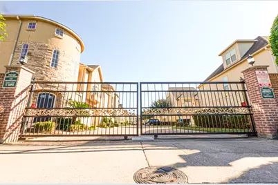 1314 Sherwood Springs Lane, Houston, TX 77043 - Photo 37