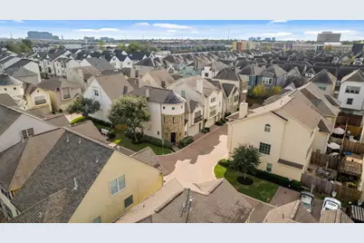 1314 Sherwood Springs Lane, Houston, TX 77043 - Photo 41