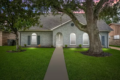 7923 Dawnridge Drive, Houston, TX 77071 - Photo 1