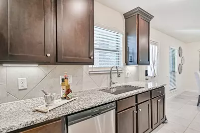2910 Apache St, League City, TX 77573 - Photo 13