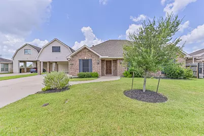 2910 Apache St, League City, TX 77573 - Photo 1