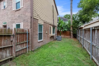 6827 Hollow Hearth Drive, Houston, TX 77084 - Photo 21