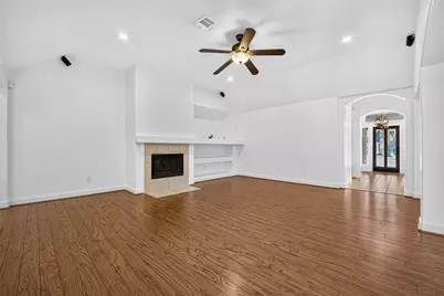 2908 Misty Wind Court, League City, TX 77573 - Photo 11