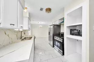 11618 Hillcroft Ave, Houston, TX 77035 - Photo 9