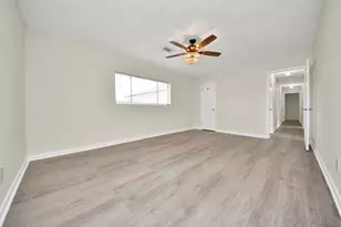 11618 Hillcroft Ave, Houston, TX 77035 - Photo 21