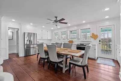 462 Exotic Isle Drive, Bay City, TX 77457 - Photo 9