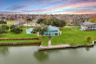 462 Exotic Isle Dr, Bay City, TX 77457 - Photo 1