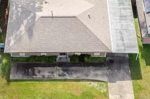 3705 Tompkins Dr, Baytown, TX 77521 - Photo 5