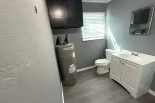 309 S 3rd St, Highlands, TX 77562 - Photo 13