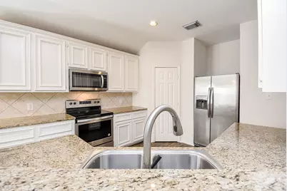 4826 Lawson Lake Lane, Richmond, TX 77407 - Photo 11