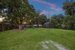 9713 Clark Rd, Houston, TX 77076 - Photo 13