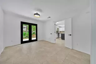 43 E Lance Leaf Rd, The Woodlands, TX 77381 - Photo 9