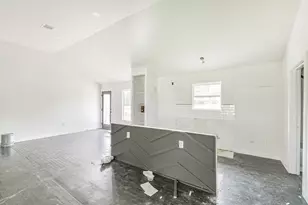 209 Leago St, Houston, TX 77022 - Photo 7