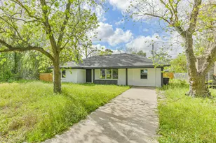 209 Leago St, Houston, TX 77022 - Photo 23