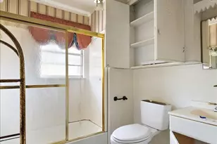 309 1st St, Nacogdoches, TX 75961 - Photo 11