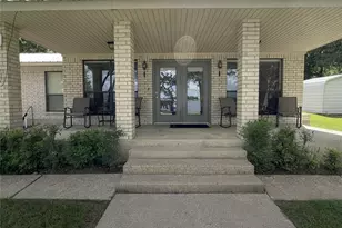 11391 Lakeshore Dr, Thornton, TX 76687 - Photo 9