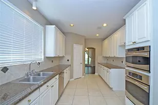 523 Crestridge Dr, Sugar Land, TX 77479 - Photo 13
