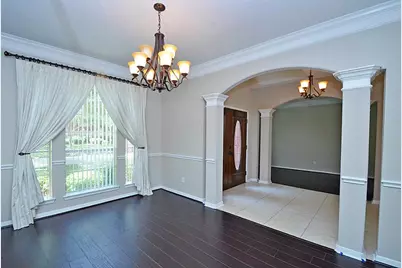 523 Crestridge Drive, Sugar Land, TX 77479 - Photo 3