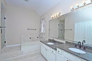 523 Crestridge Dr, Sugar Land, TX 77479 - Photo 21