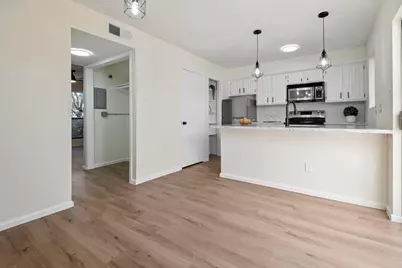 2120 Wilcrest Drive #116, Houston, TX 77042 - Photo 5