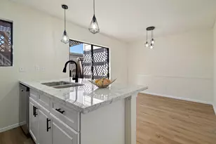 2120 Wilcrest Dr, Houston, TX 77042 - Photo 9