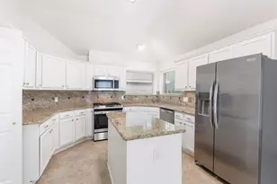 30 Cedar Chase Pl, The Woodlands, TX 77381 - Photo 5