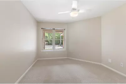 30 Cedar Chase Place, The Woodlands, TX 77381 - Photo 11