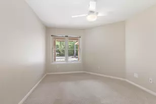 30 Cedar Chase Pl, The Woodlands, TX 77381 - Photo 11
