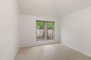 30 Cedar Chase Pl, The Woodlands, TX 77381 - Photo 13