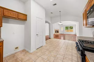4908 Summer Rain Dr, Conroe, TX 77303 - Photo 7